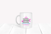Lade das Bild in den Galerie-Viewer, Detailansicht der Einhorn-, Meerjungfrau- und Prinzessin-Elemente auf der Tasse