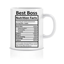 Lade das Bild in den Galerie-Viewer, Nahaufnahme der Tasse mit dem Schriftzug 'Boss Nutritional Facts' und der humorvollen Boss-Eigenschaften-Tabelle.