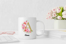 Lade das Bild in den Galerie-Viewer, Buchstabentasse mit Namen