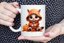 Lade das Bild in den Galerie-Viewer, Personalisierte Halloween-Tasse: Tierbaby