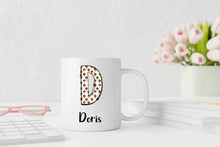 Lade das Bild in den Galerie-Viewer, Buchstabentasse von WishPrint im herbstlichen Motiv